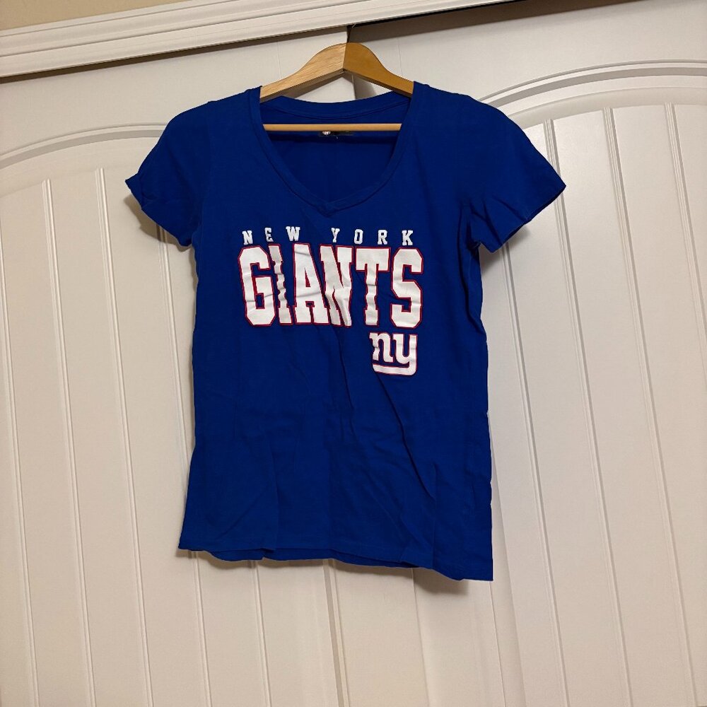 New York Giants T Shirt Women's Small Blue Short Sleeve V Neck NFL Team Apparel